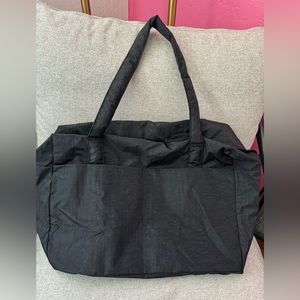 Baggu Cloud Carry On in Black WITH TAGS!